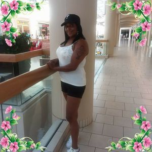 Meet your Posher, Kendra